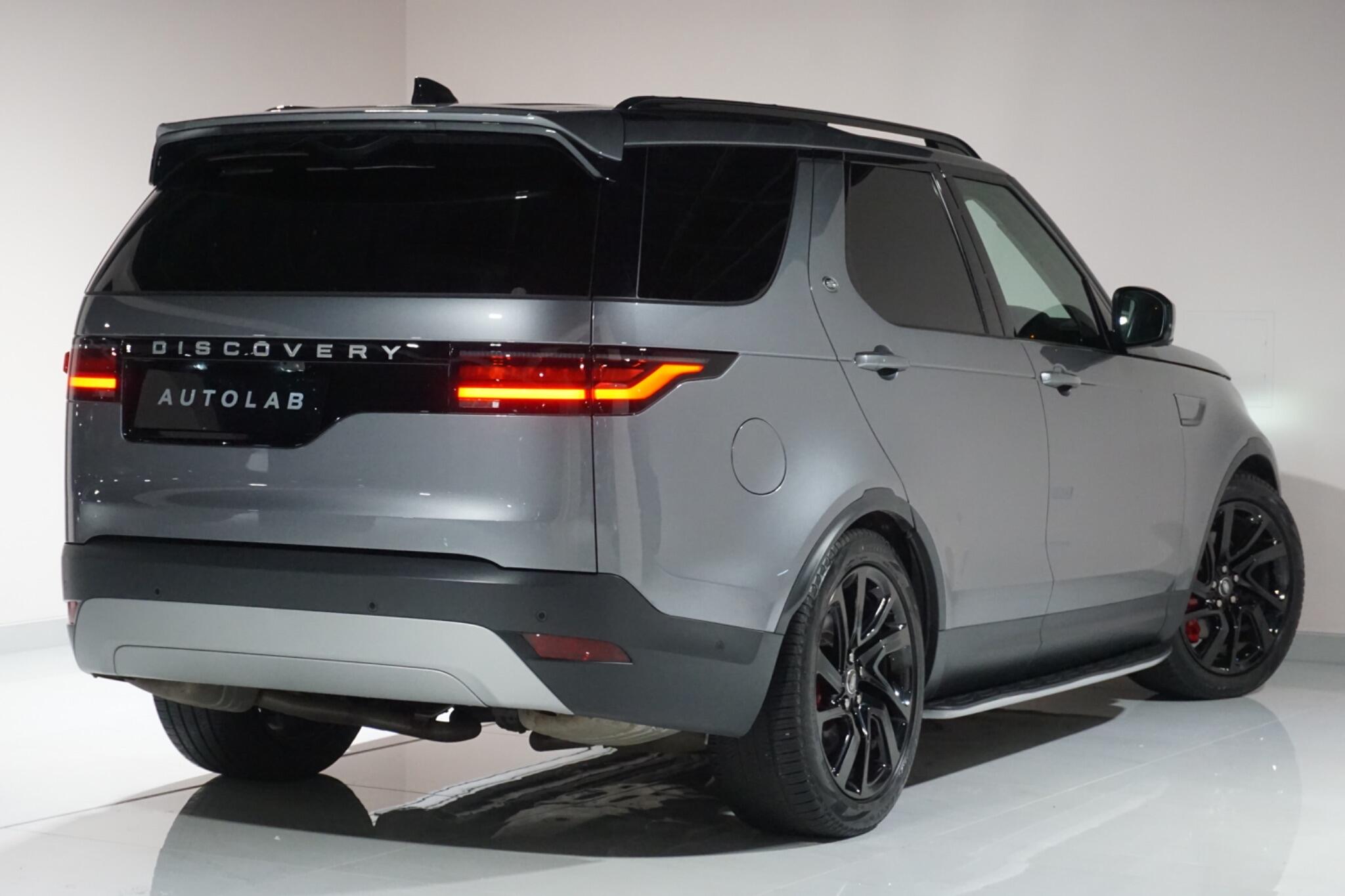 Land Rover Discovery 3.0 D300 MHEV SE SUV 5dr Diesel Auto 4WD Euro 6 (s/s) (300 ps)